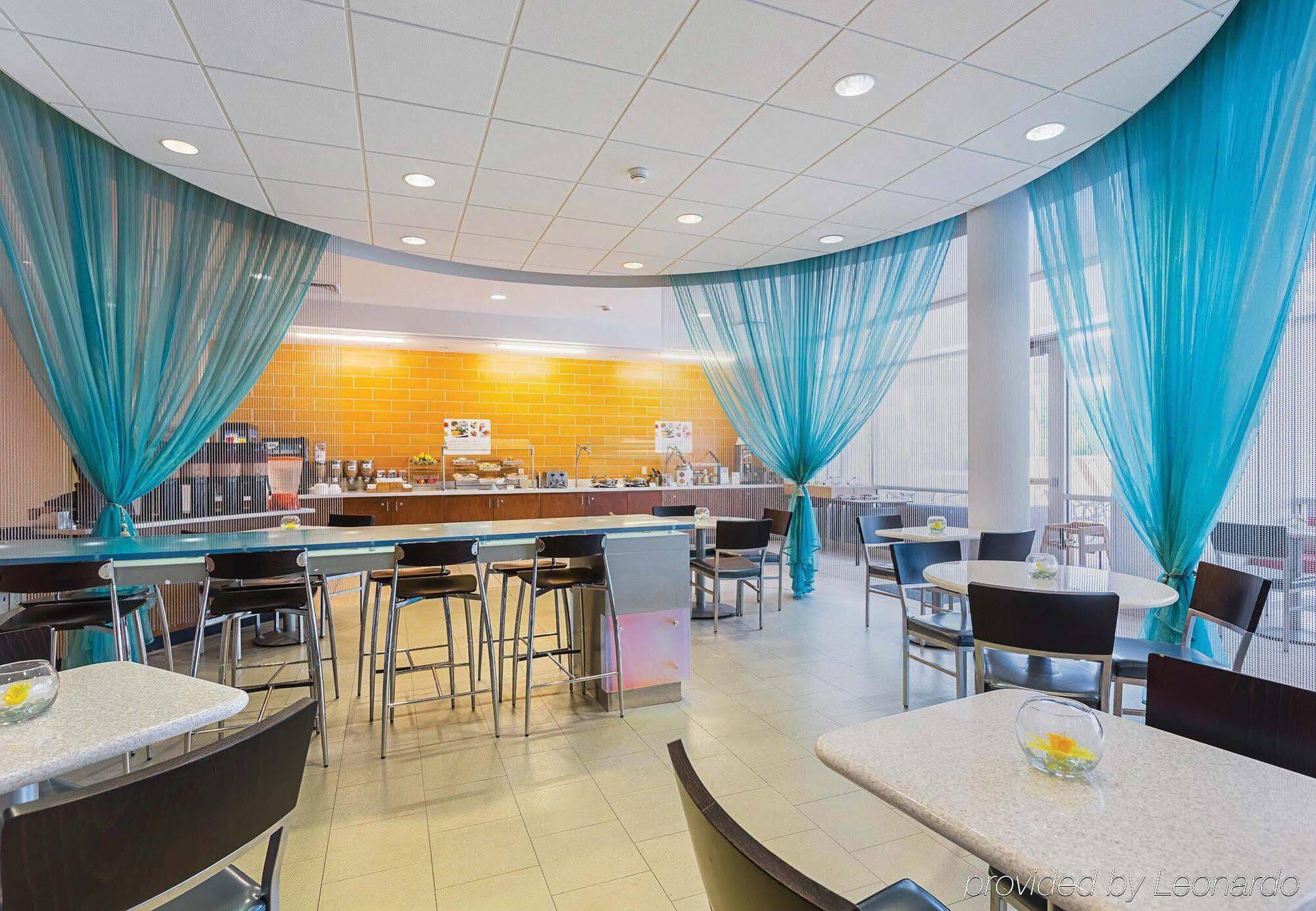 Springhill Suites Tampa North/Tampa Palms Екстер'єр фото