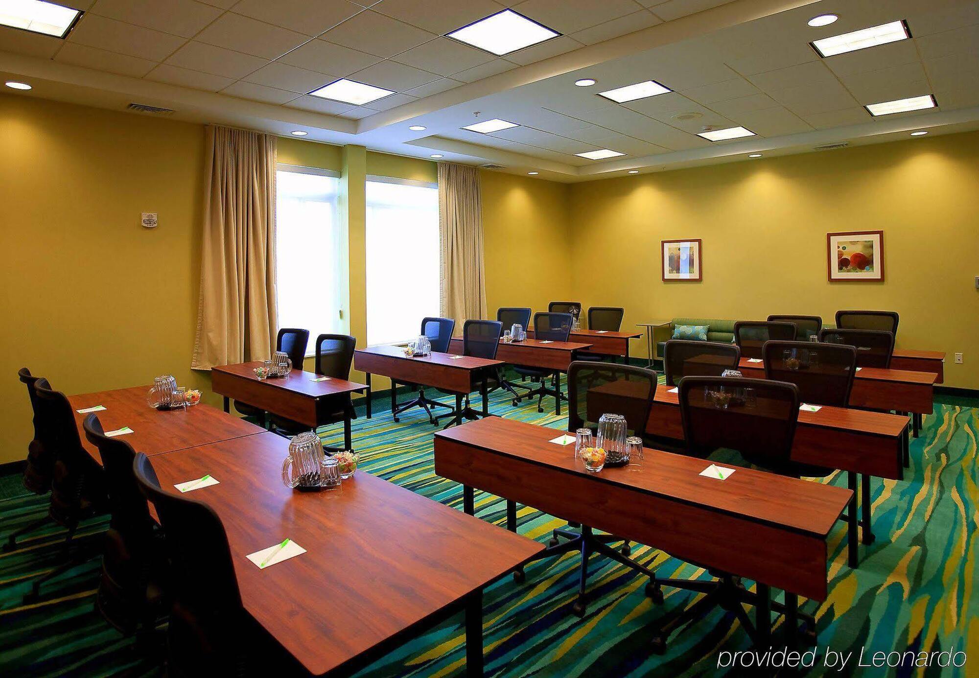Springhill Suites Tampa North/Tampa Palms Екстер'єр фото