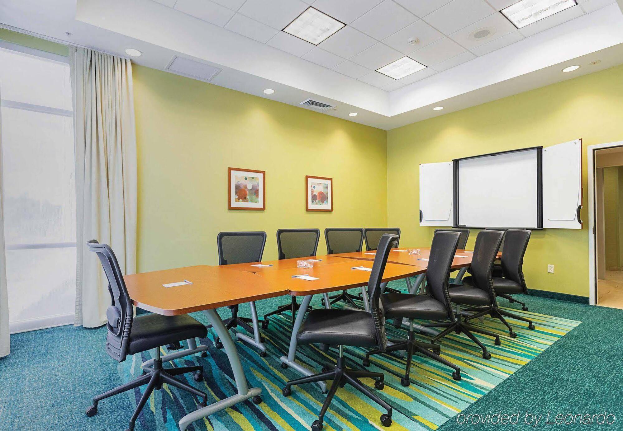 Springhill Suites Tampa North/Tampa Palms Екстер'єр фото